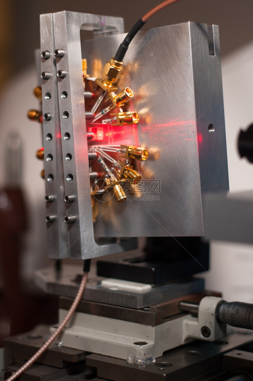 光学设备量子光子药品金属反射实验技术科学激光金子图片