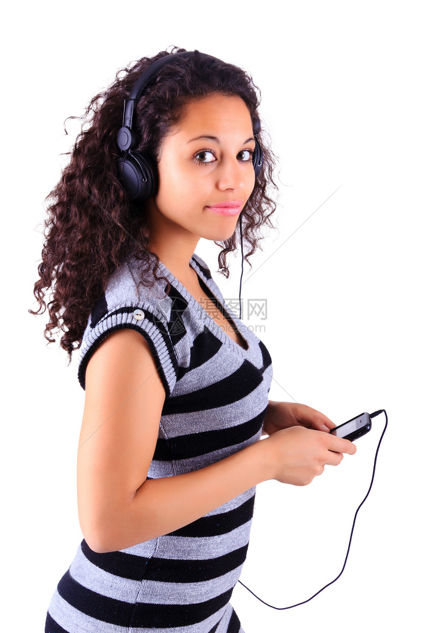 听音乐的妇女电子产品黑色耳机工作室享受幸福乐趣青少年音乐女性图片