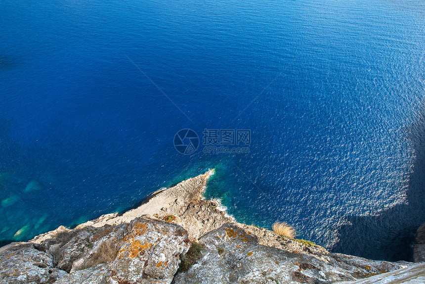 角质器旅行假期海洋太阳旅游海岸线岩石天空侵蚀海岸图片