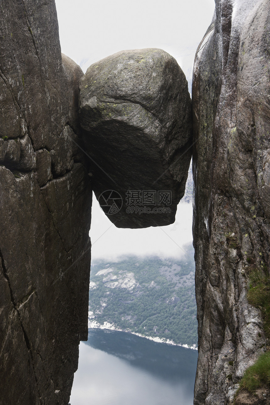 吉拉戈博尔特地标山沟全景爬坡峡湾天空场景布道反射远足图片