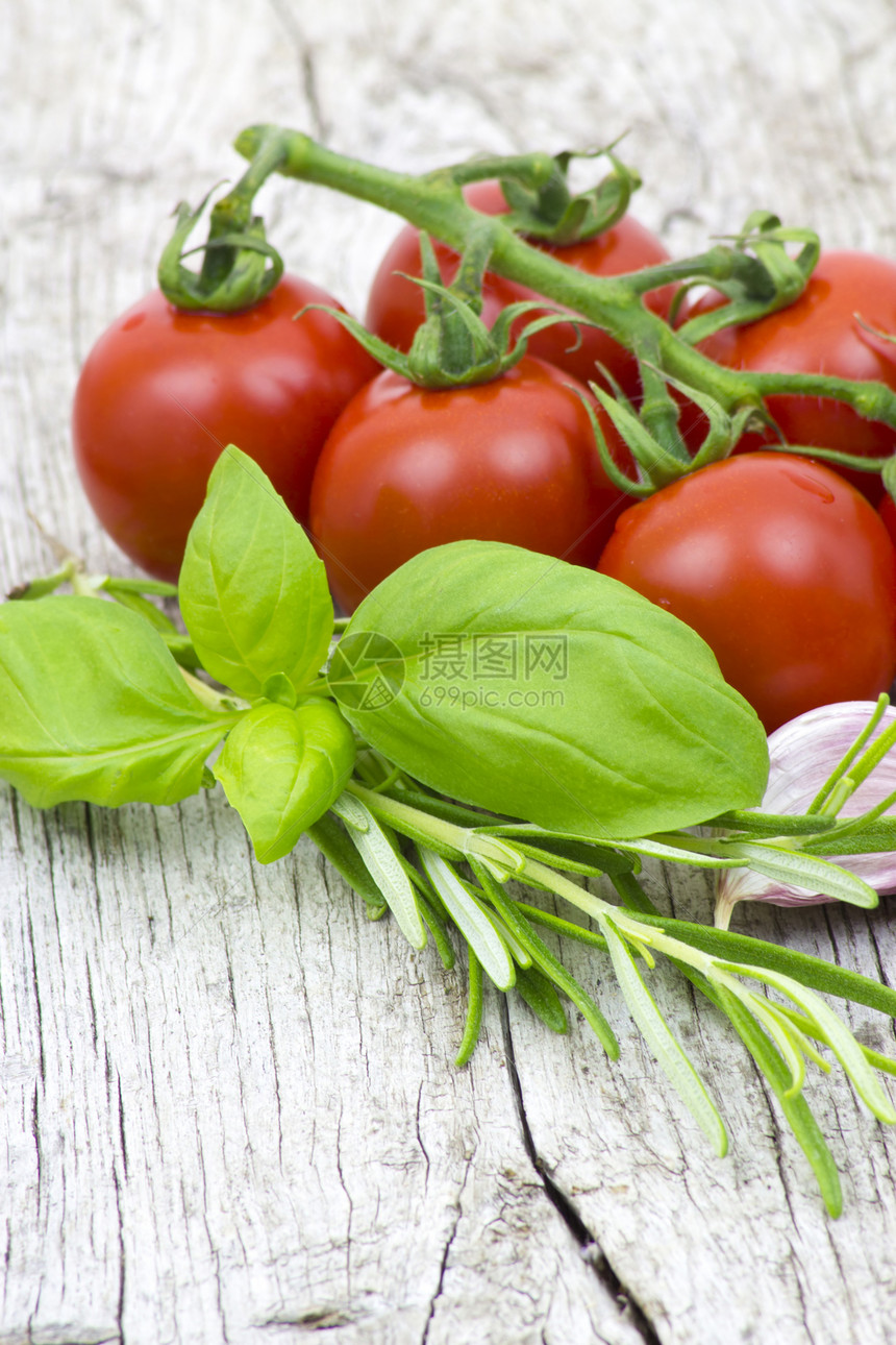 新鲜药草 豆类和大蒜烹饪草本植物迷迭香味道草本香气蔬菜香料食物图片