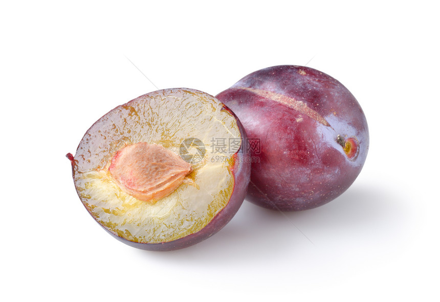 两颗李子宏观素食食物横截面小吃物体白色种子水果红色图片