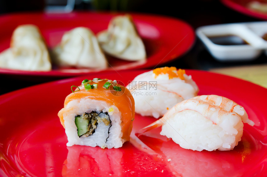 新鲜寿司海藻食物美食海鲜红色图片