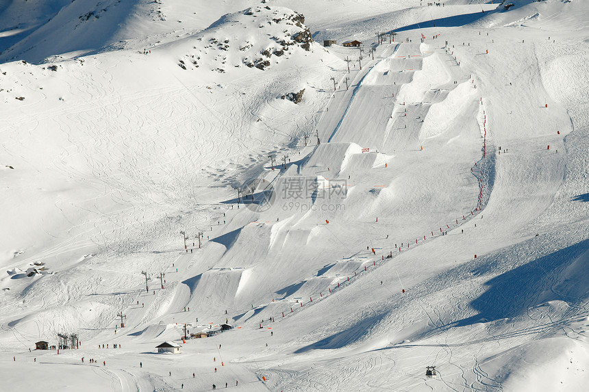 雪地坡道活动娱乐滑雪者公园运动高山滑雪板假期木板图片