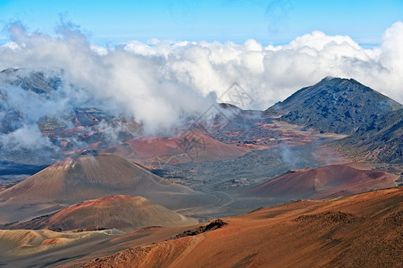 火山起源陨石坑国家公园高清图片
