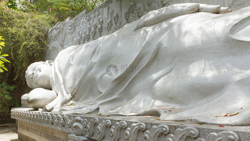 佛祖 越南Nha Trang的地标雕像佛教徒游客棕褐色吸引力雕塑宗教旅行旅游金属图片