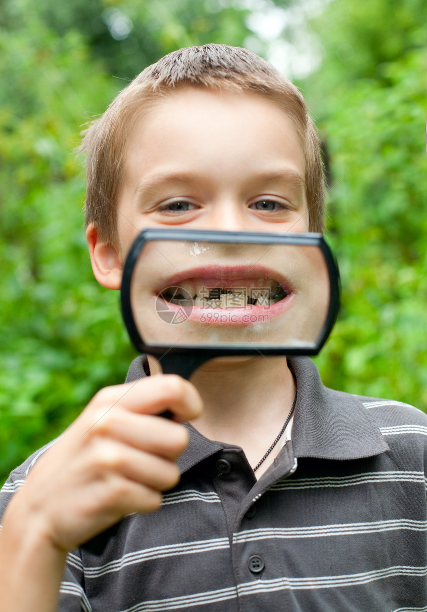 酸牙齿卫生差距牛奶放大镜婴儿生长微笑牙科童年玻璃图片