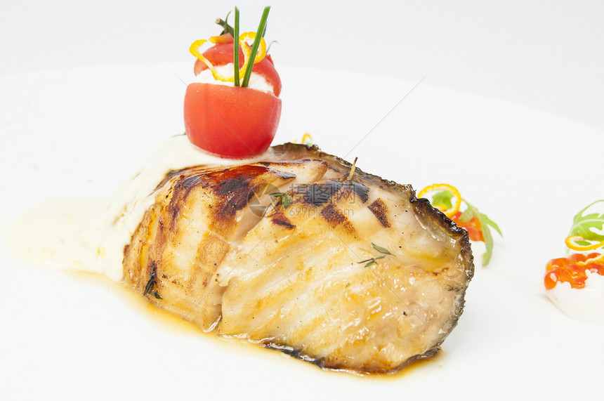 烤鱼片蔬菜盘子水平白色煮沸油炸食物养分海鲜用餐图片