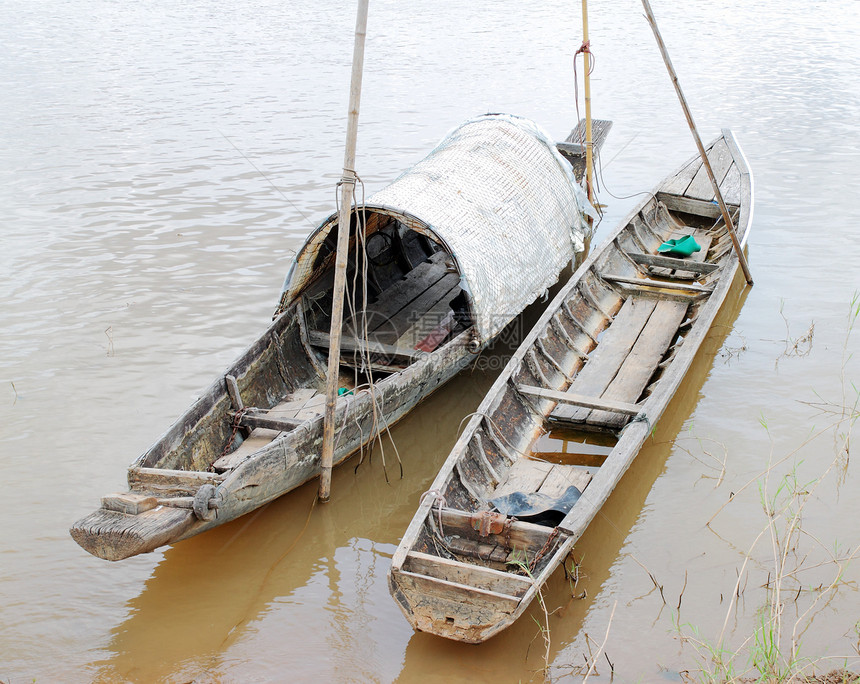 湄公河上的木木船万象环境天空气候血管钓鱼运输假期支撑海岸图片