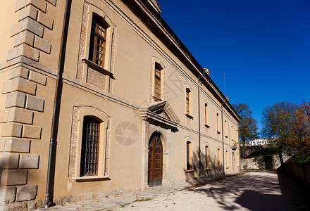 西班牙纳瓦拉潘普洛纳宫内旅行历史遗产建筑学建筑堡垒旅游石头历史性晴天背景图片