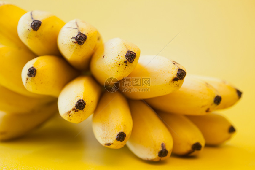 黄香蕉香蕉黄色甜点水果热带工作室团体食物活力图片
