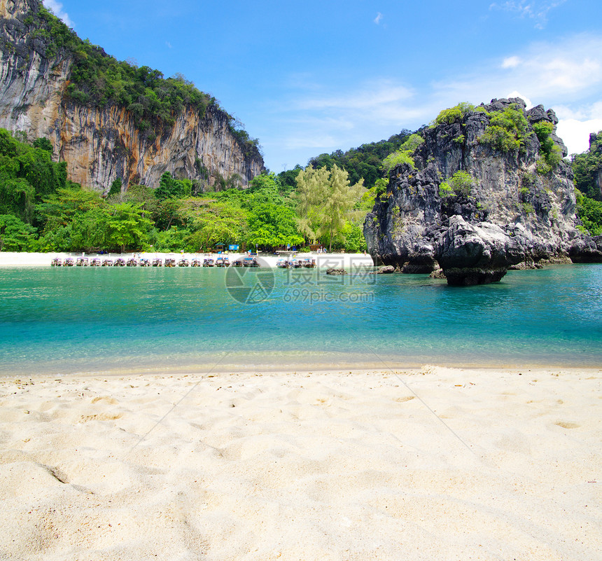 泰国的地貌景观天堂晴天海浪支撑海岸情调海洋旅游风景娱乐图片
