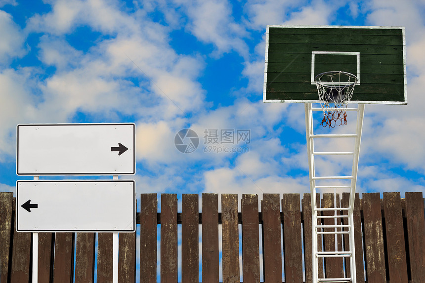 蓝蓝色天空天际云景天气蓝色自由气候天堂环境场景柔软度图片