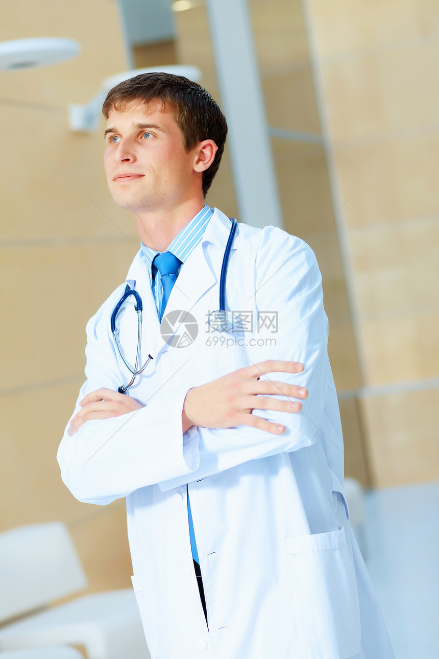 友好型男医生快乐男人男性长袍疾病医院医疗职员从业者药品图片