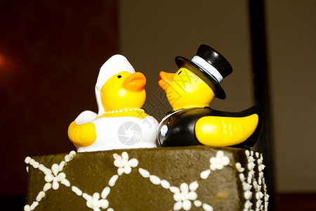 橡胶鸭饼方向小鸭子婚礼棕色接待水平橡皮食物图像婚宴背景图片