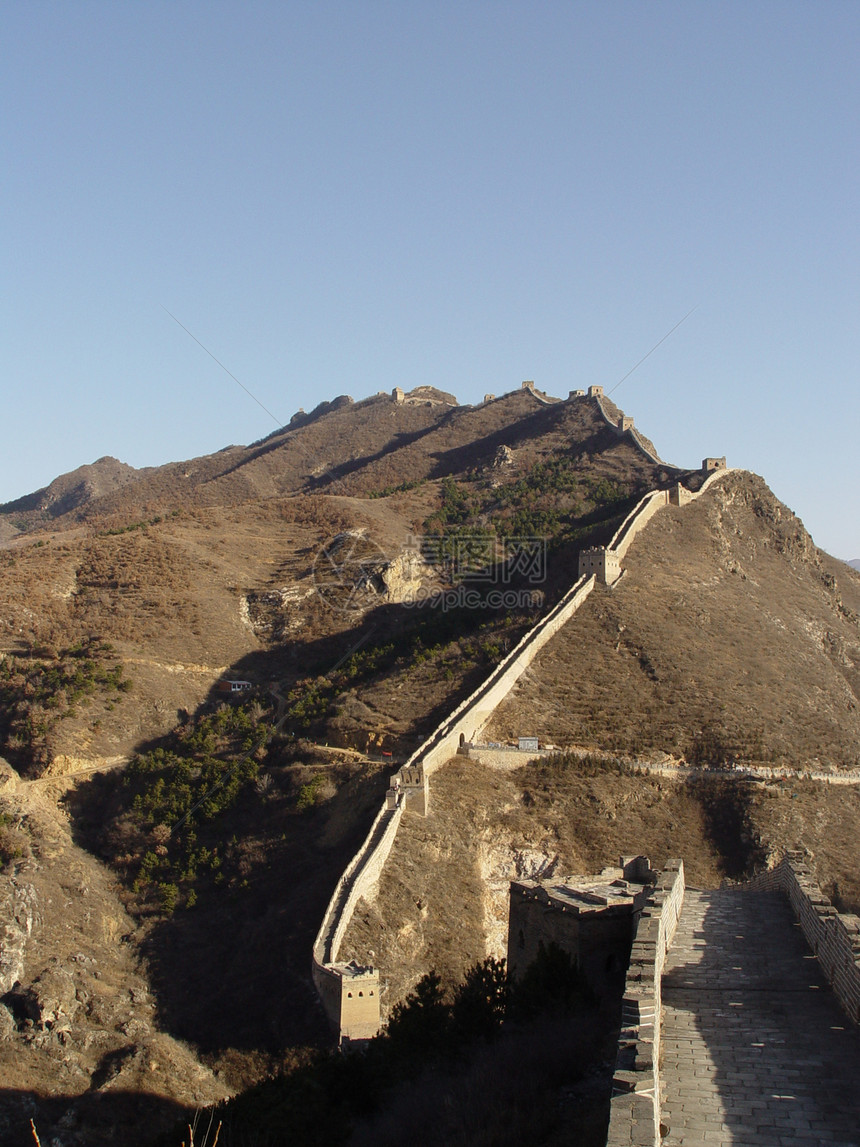 中国的长城边界丘陵蓝色天空远足石头旅行山脉图片