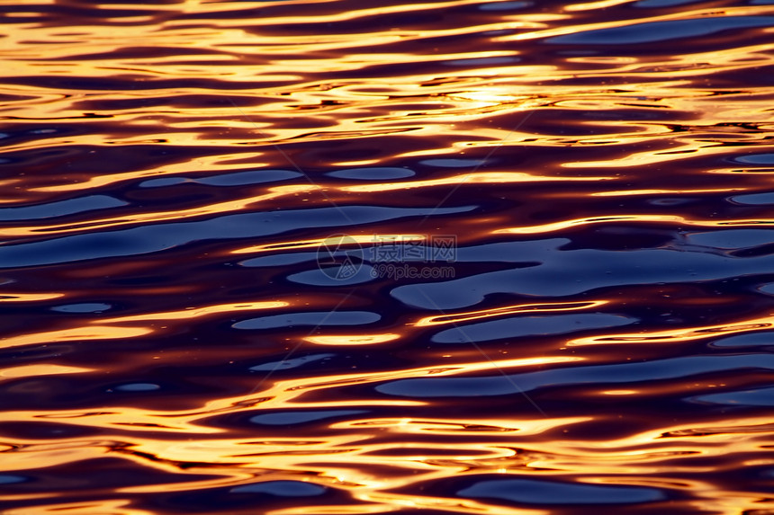 水同心反射海浪液体波纹场景阳光宏观生活游泳图片