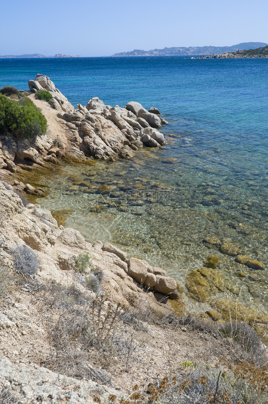 撒丁岛天空海滩全景石头岩石海景旅行天堂植被衬套图片