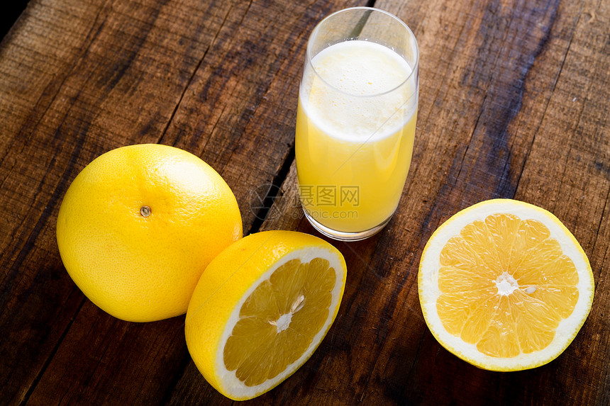 白葡萄果汁食物水果有机食品早餐白色皮肤维生素玻璃柚子图片