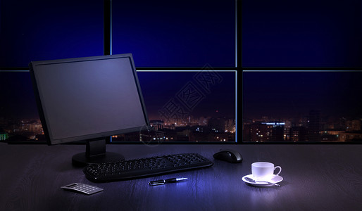 夜间办公室职业天空风景照片城市公司工作建筑学电脑窗户背景图片