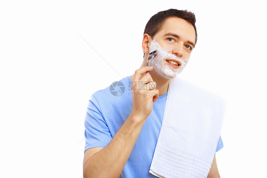 家里的年轻人刮胡子刮胡子男人浴室剃须成人摄影卫生微笑男性剃须刀图片