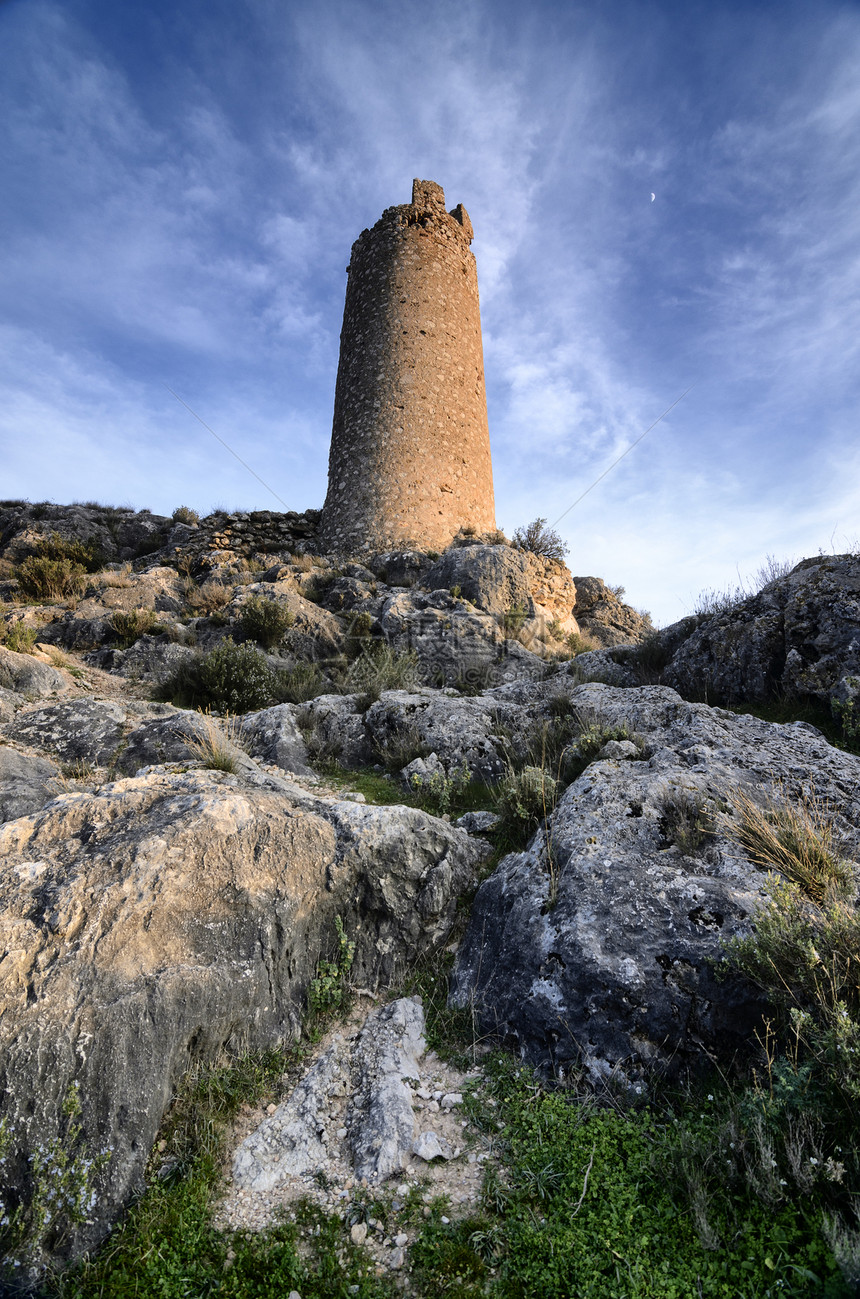 西班牙西克纳城堡的废墟 在山顶上 位于西班牙场景岩石爬坡历史建筑城堡图片