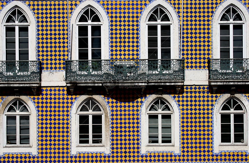 葡萄牙里斯本一栋旧大楼的详情瓷砖住宅古董市中心房屋建筑学城市首都建筑物传统图片