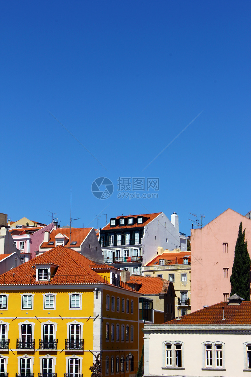 葡萄牙里斯本一栋旧大楼的详情建筑历史房屋阳台街道旅游旅行传统古董瓷砖图片