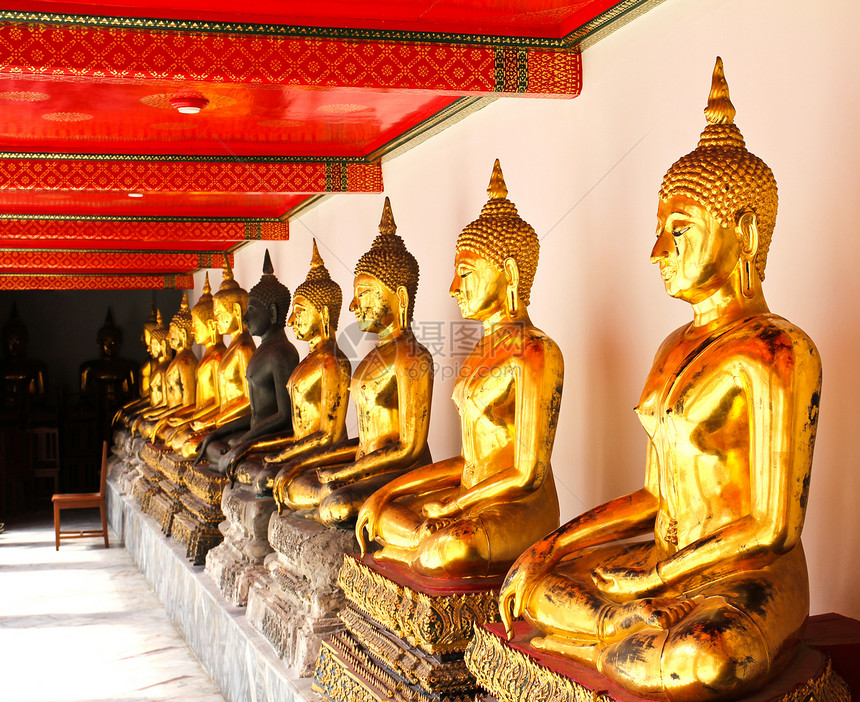 在泰国曼谷的Wat Pho寺佛像相近艺术冥想古董微笑文化雕像神社建筑学旅行纪念碑图片