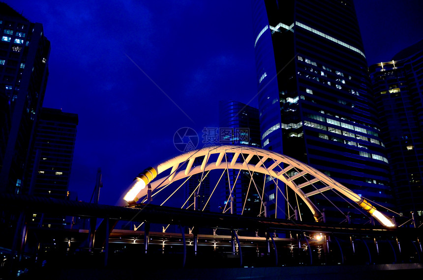 曼谷夜间的城市风景建筑学建筑灯光景观图片