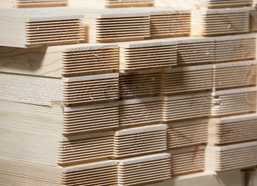 松木木板堆机械木材松树仓库链锯资源工厂经济森林材料图片