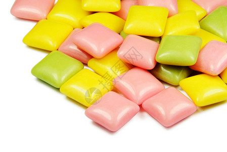 树胶薄荷糖果红色食物绿色抛光牙科粉色白色黄色背景图片