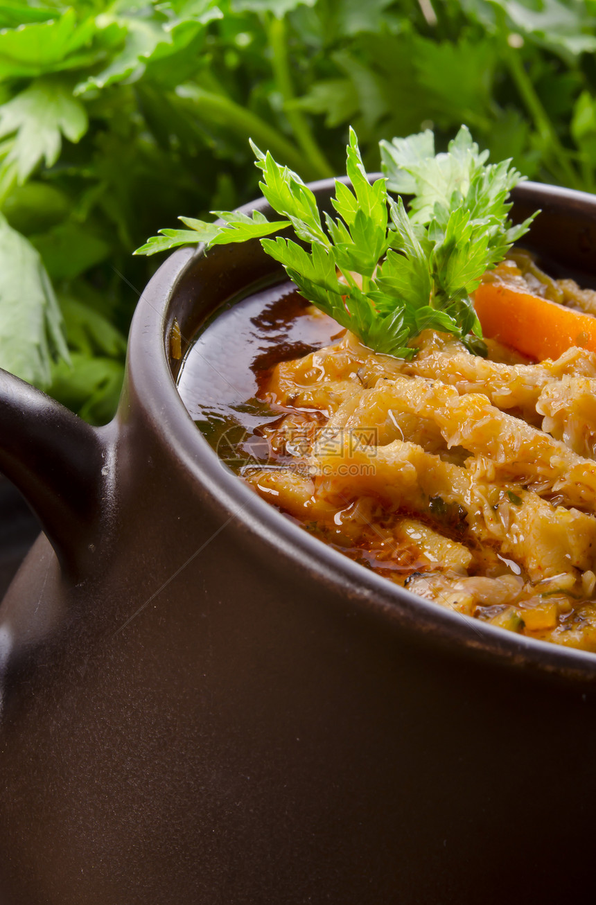 传统土豆汤养牛食物猪肉薄片厨房饮食胡椒美味烹饪抛光图片