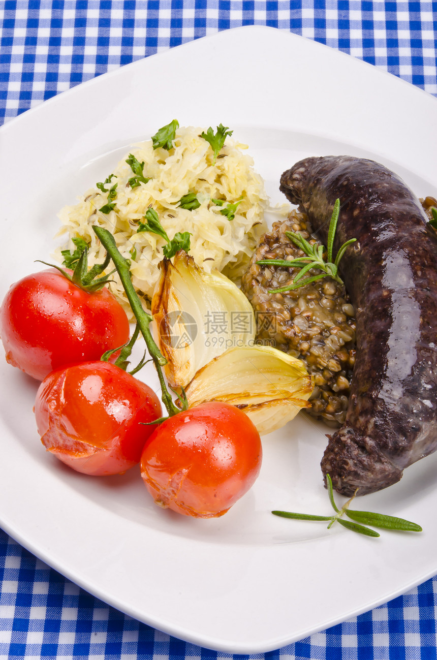 波兰烹饪中的Krupniok传统血香肠猪肉美食饮食烧烤食物宏观润滑脂抛光早餐厨房图片