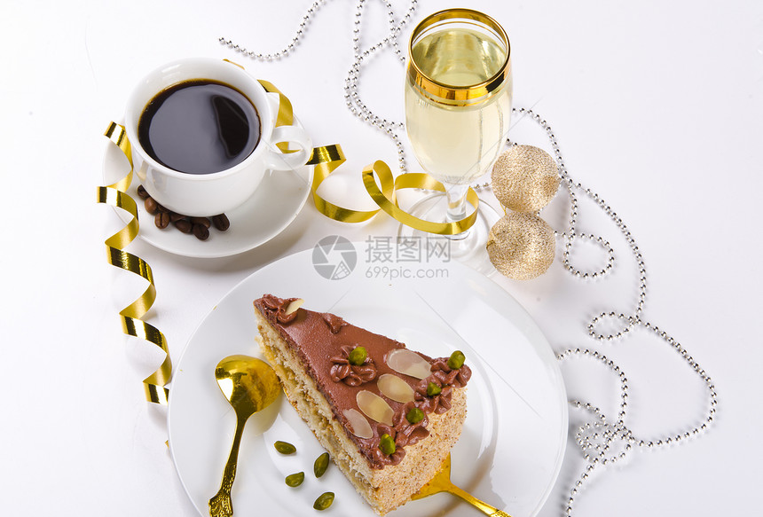 Halva蛋糕 Kaffe和香槟生日酒精馅饼玫瑰饮料可可面包盘子金子美食图片