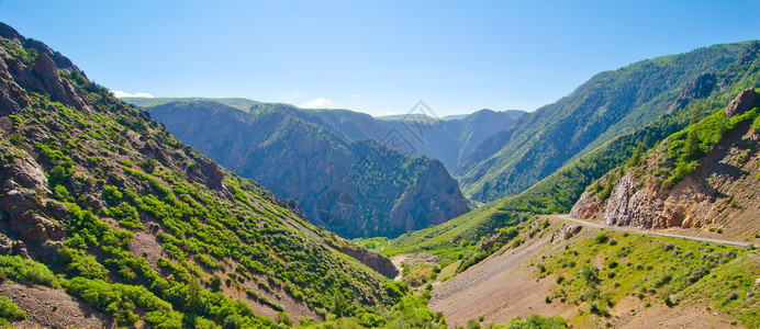 乌松戈科罗拉多圣胡安山脉山脚丘的一个山区谷地背景