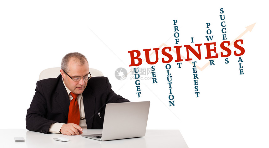 坐在办公桌边和与业务站一起看笔记本电脑用户键盘办公室人士电话文书套装销售签名男人图片