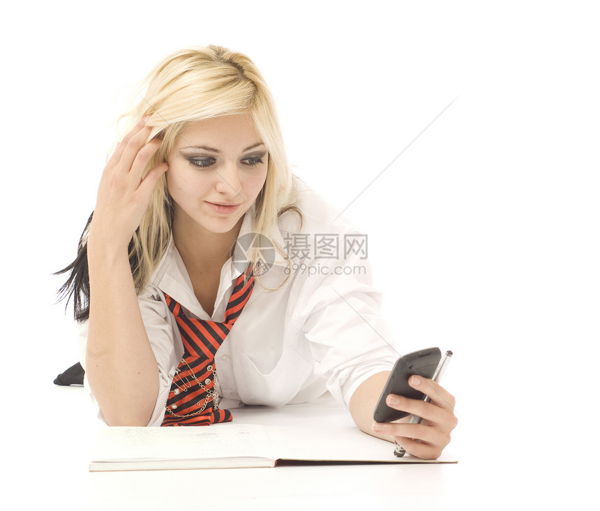 做家庭作业的漂亮少女青年青少年女性金发女大学生家庭作业女孩冒充手机白色图片