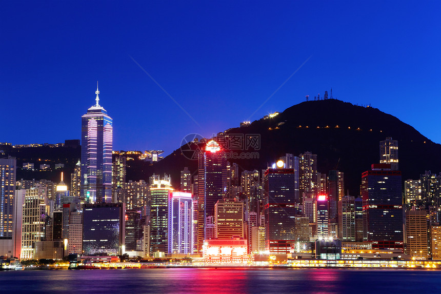 香港晚上的天线旅游摩天大楼文化天空旅行建筑港口金融市中心码头图片