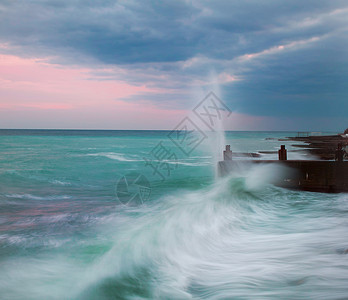 艾瓦佐夫斯基黑海天空风暴暴风雨海浪泊位背景