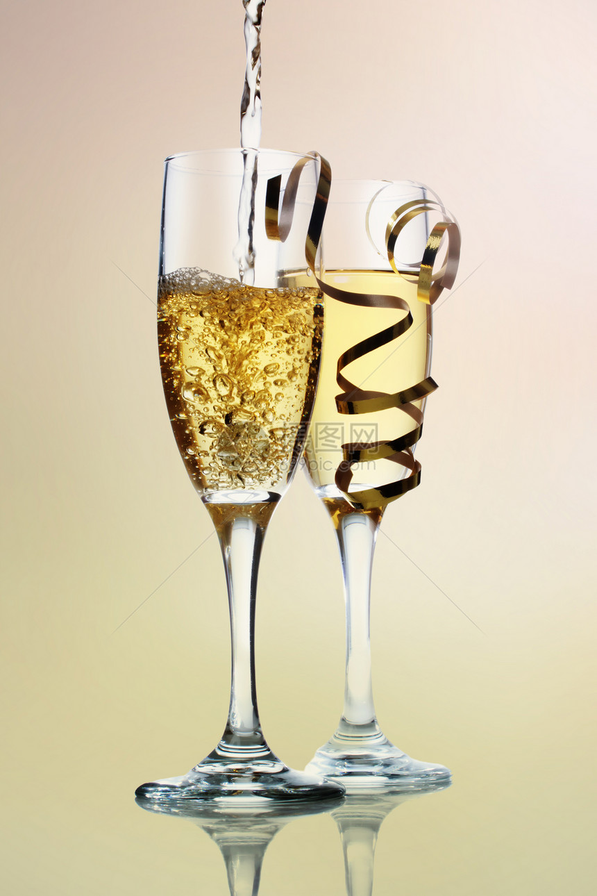 香槟庆典行动运动涟漪海浪长笛水滴果汁汽水金子液体图片