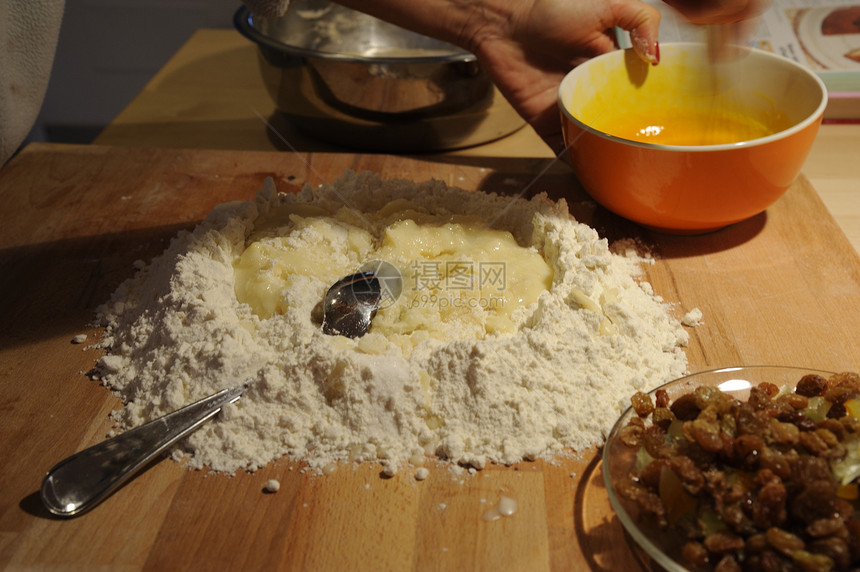 面食制作手段小麦面条文化美食宏观糖类午餐食物黄色拼贴画图片