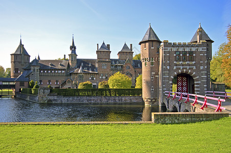 荷兰城堡德哈尔花的高清图片