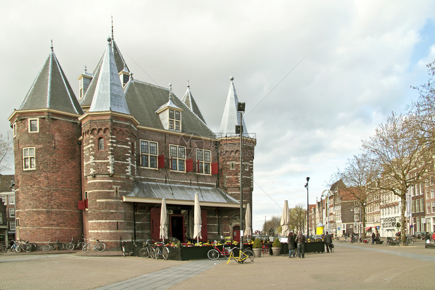 荷兰阿姆斯特丹的中世纪建筑“De Waag”图片