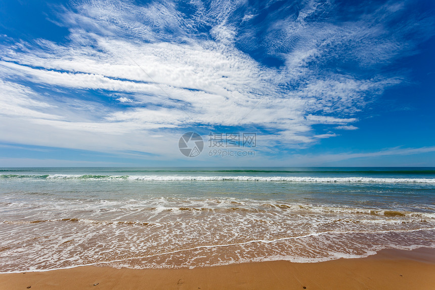 托雷戈尔达海滩季节海浪阳光海景自然太阳海岸线旅行蓝色天空图片