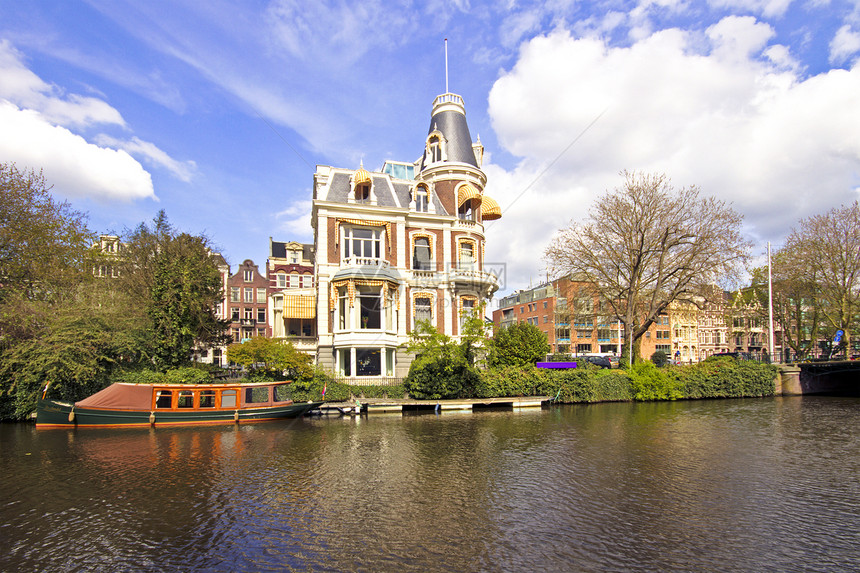 荷兰阿姆斯特丹的中世纪楼 建于荷兰阿姆斯特丹运输历史建筑学建筑运河特丹图片