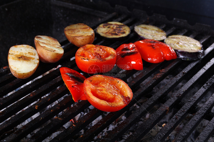 烹饪蔬菜烧烤土豆烤箱厨房烘烤餐厅胡椒食物茄子炙烤盘子图片