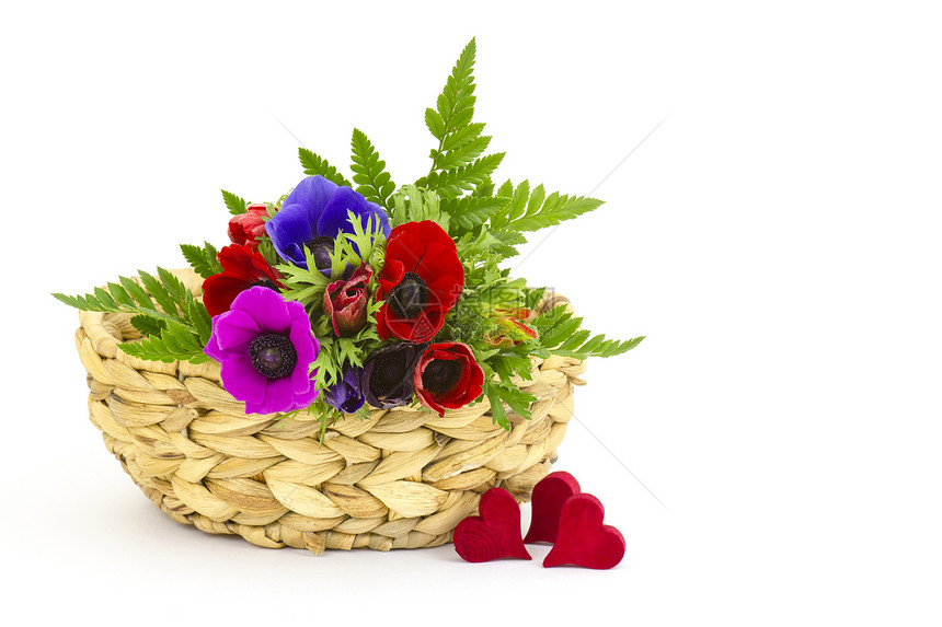 Bouquet 白背景的布面和红心礼物妈妈白色生日展示花束紫色红色篮子母亲图片