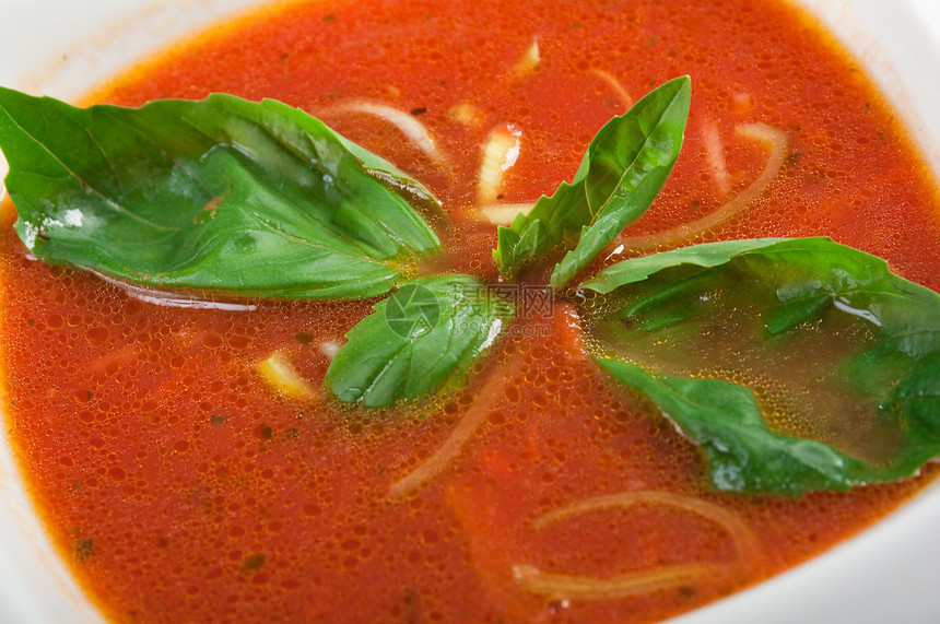 陶瓷碗中的番茄汤早餐午餐沙拉食物美食传统烹饪蔬菜香气厨房图片