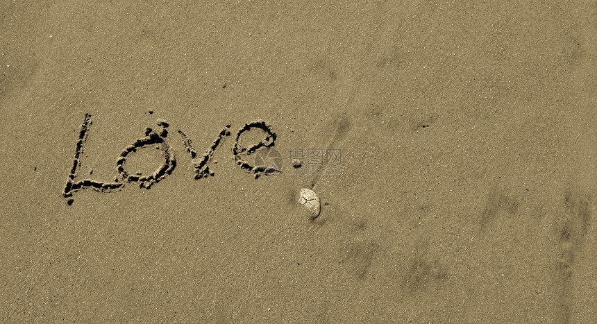 爱在沙沙中棕褐色海洋写作泡沫海浪图片